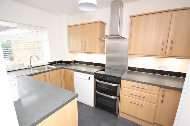 Terraced house to rent in Sparrow Drive, Orpington
