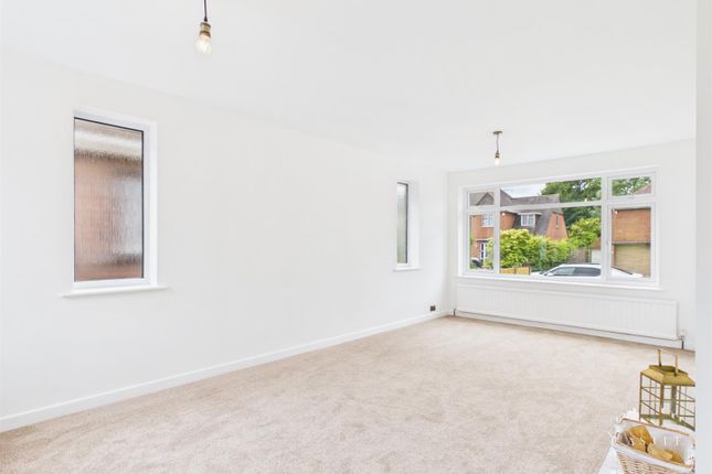 23, Hall Road, Burbage photo 4