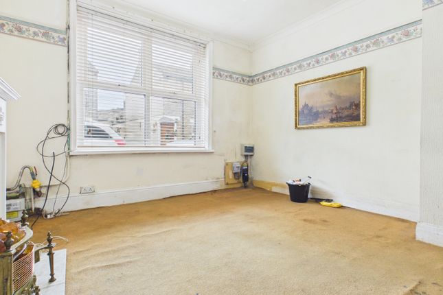 38, MARKET STREET, HYDE photo 4