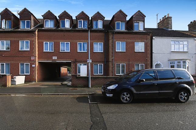 Flat for sale in Cecil Pacey Court, Peterborough