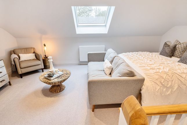 End terrace house for sale in Kings Drive, Midhurst