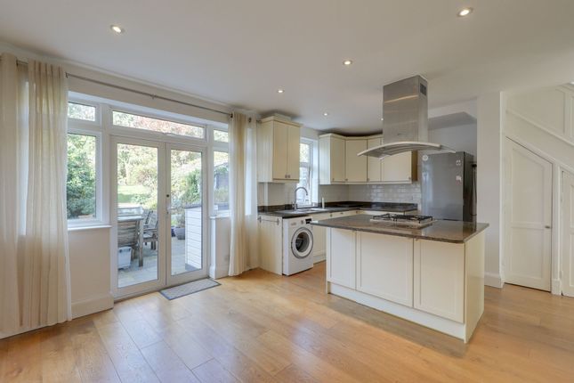 50 Derby Hill, Forest Hill photo 4