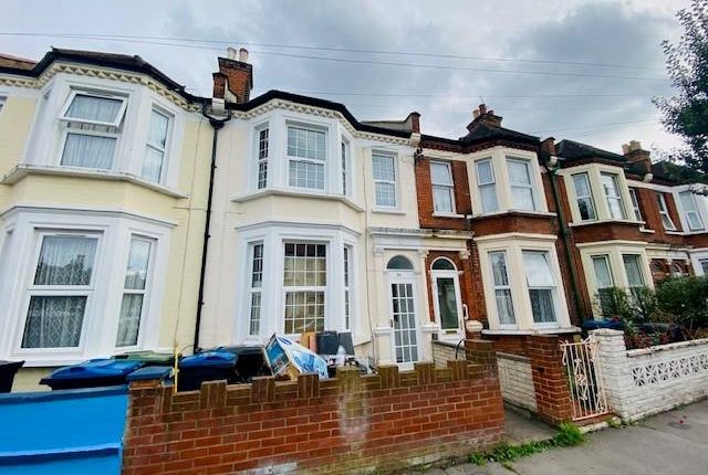 Thumbnail Terraced house to rent in Hartley Road, Croydon