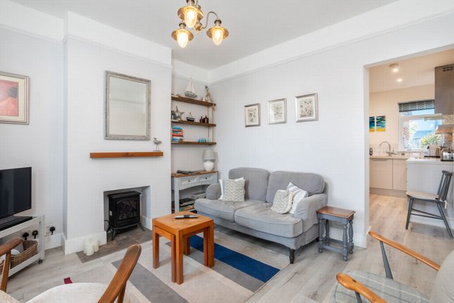 Sea Glass Cottage 42, Park Road, Hythe photo 5