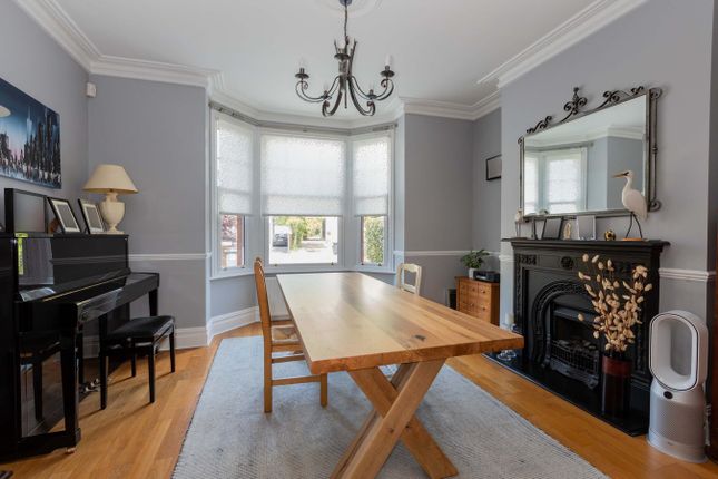 36, Sussex Place, Slough photo 3