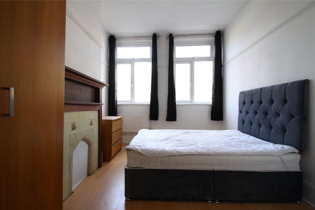 Flat to rent in Astoria Walk, Brixton