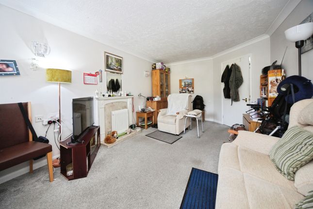 Flat 11, Popes Court, Old Bedford Road, Luton photo 4
