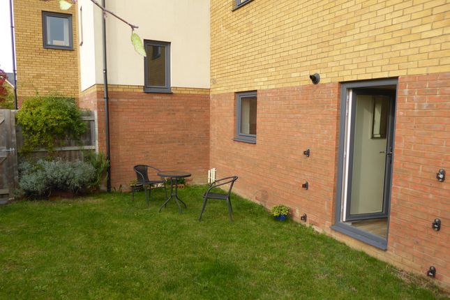 5, Wodell Drive, Milton Keynes photo 2