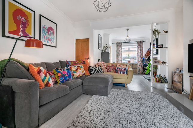 17, Kingsmill Avenue, Manchester photo 2
