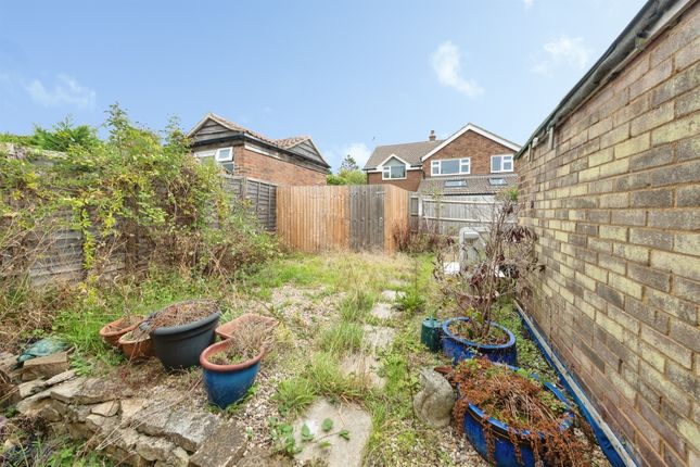 Spring Lane, Milton Keynes photo 4