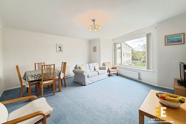 3, Riverside Court, Conwy photo 3
