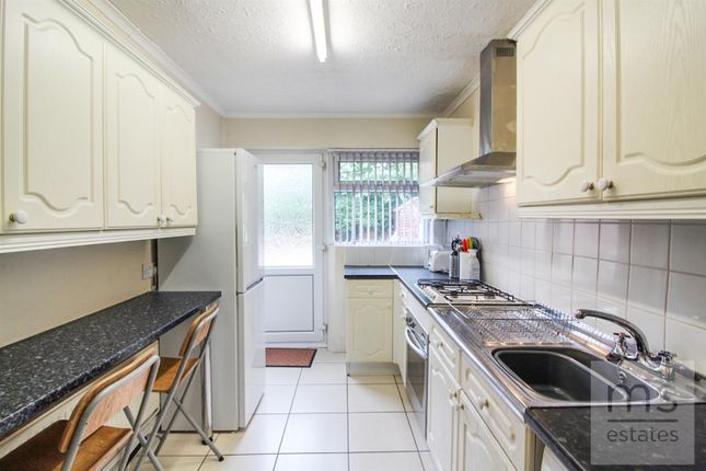 Rolleston Drive, Nottingham photo 4
