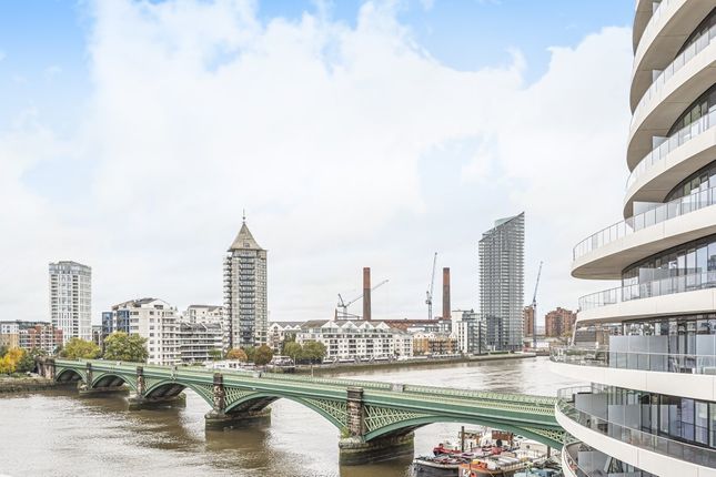14 Oyster Wharf,, Lombard Road, London photo 2