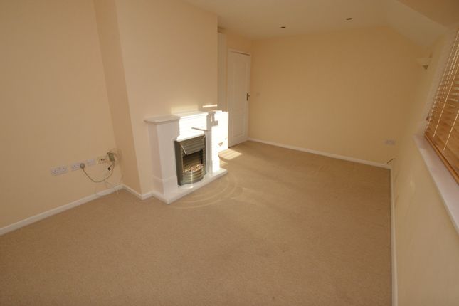 69a, Wear Barton Road, Exeter photo 3