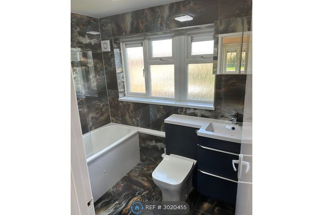 2-bed terraced on Manor Road, Chippenham, £1,295/mo