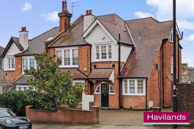 2 Old Park Ridings N21 2EU-20.Jpg