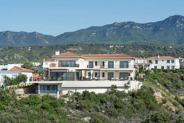 Villa for sale in Agios Amvrosios, Cyprus