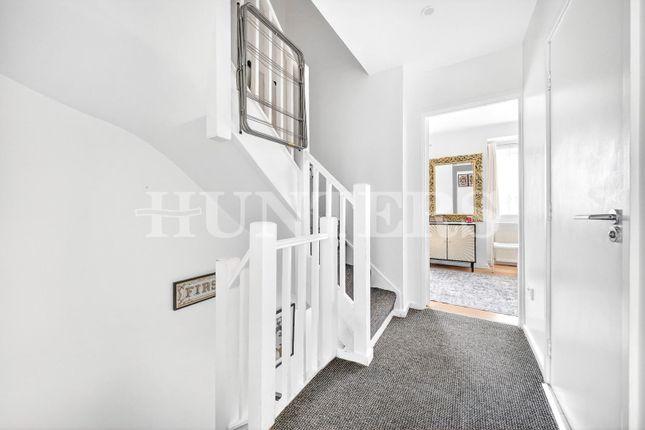 2, Morland Place, London photo 4