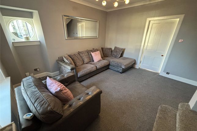 16, Main Street, Stirlingshire photo 4