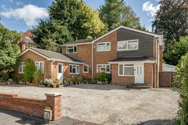 1347538-11-68bae8...