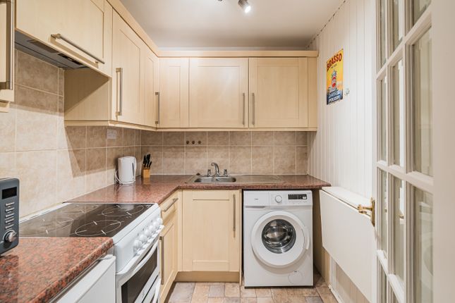 17 (GF1), Stewart Terrace, Edinburgh photo 4