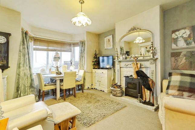 32, Haw Lane, Leeds photo 2