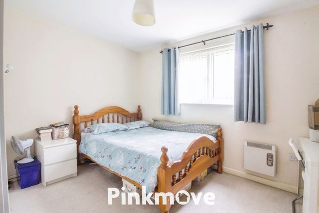 Flat for sale in Tregwilym Road, Rogerstone, Newport