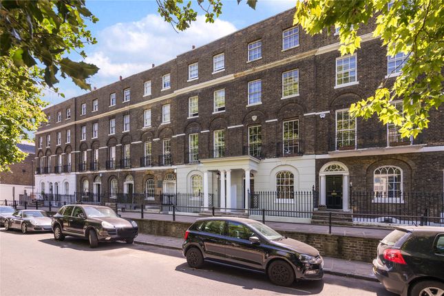 Terraced house for sale in Canonbury Square, Canonbury