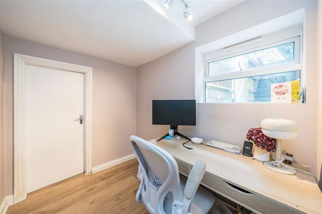 14D, Hampton Road, Teddington photo 4