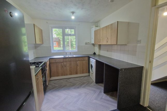 3, Padarn Close, Sedgley photo 3