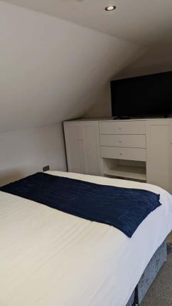 Room 6, 6, Westland Rd, Watford photo 2
