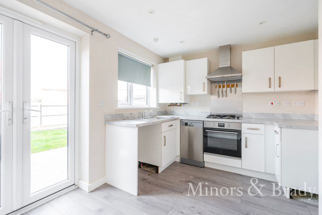 23 Kearney Drive, Lowestoft photo 2