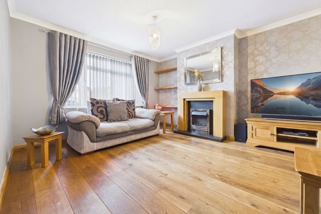 18 Douglas Road, Aylesbury photo 3