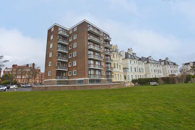 Thumbnail Flat for sale in Clifton Crescent, Folkestone