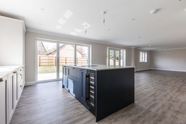The Gables, 1 Highview Close, Thetford photo 2