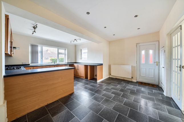 115, Smalldale Road, Sheffield photo 4