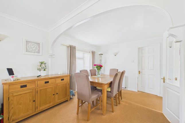 45 Bramblehall Lane, Upper Farm, off Boxhill Road, Tadworth photo 4