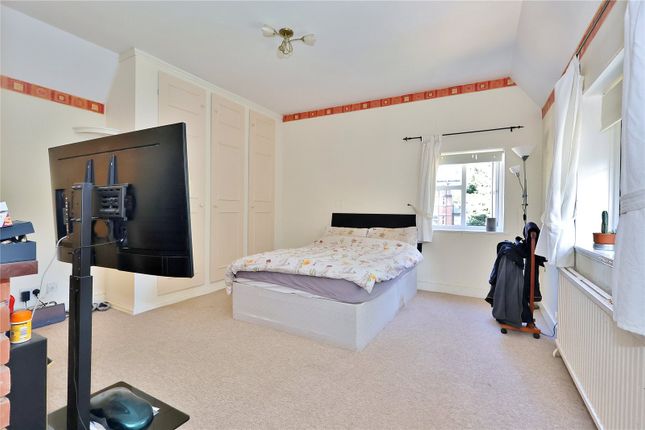 5 Pooks Hill,, Pembroke Road, Woking photo 2