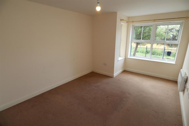 Flat for sale in Riverside Drive, Lincoln