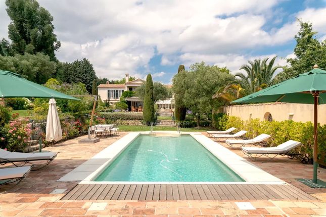 Villa for sale in Opio, 06650, France