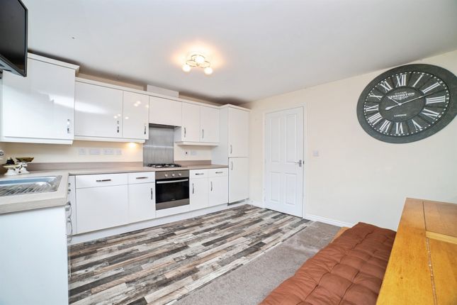 20, Weavers Way, Alfreton photo 2