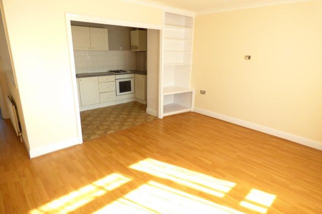 18B Nuxley Road, Belvedere, Kent photo 3
