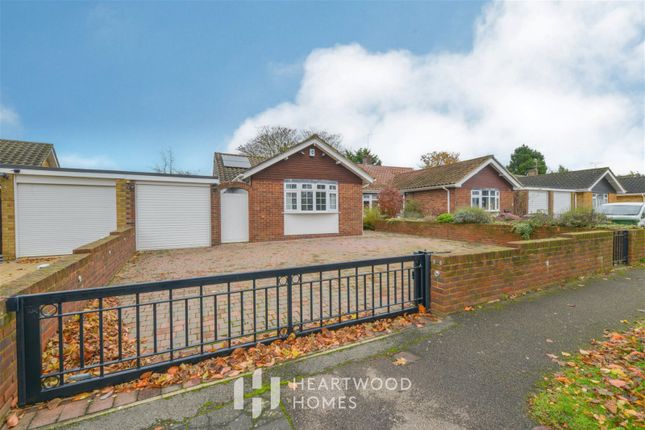 Semi-detached bungalow for sale in Forefield, St. Albans