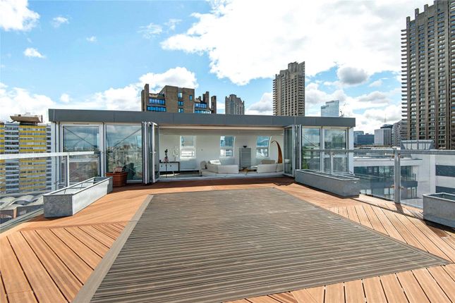 Flat for sale in Cathedral Lodge, 110-115 Aldersgate Street, London