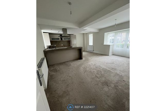Lounge/Kitchen
