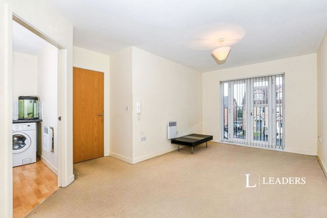 14, Planewood Gardens, Warrington photo 4