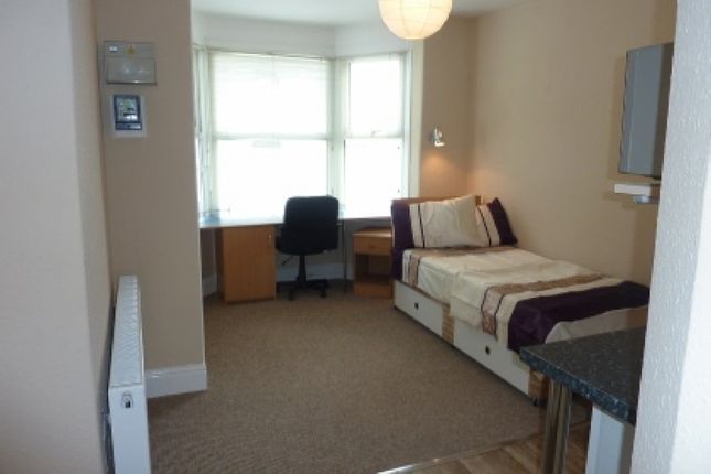 Studio to rent in North Hill, Mutley, Plymouth