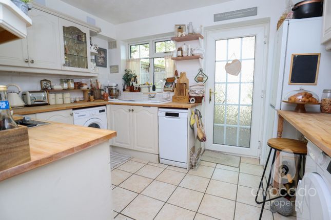 4, Tintagel Drive, Camberley photo 4