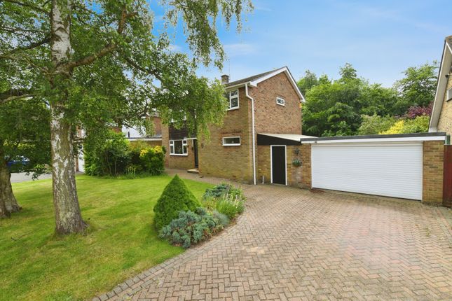 Thumbnail Detached house for sale in Meadsway, Great Warley, Brentwood, Essex