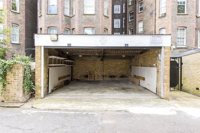 Garage, Oakwood Lane, London photo 2